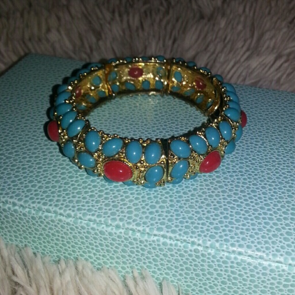Gold bracelet