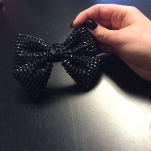 Bedazzle bow