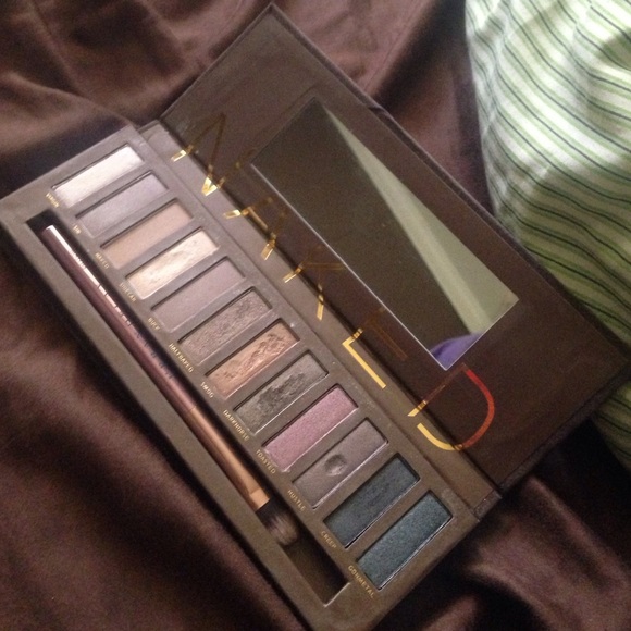 urban decay naked palette - Picture 2 of 3