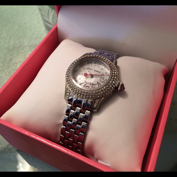 Brand new Betsey Johnson watch - Picture 2 of 4
