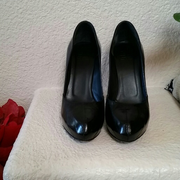 Givenchy black platform pumps - Picture 1 of 4