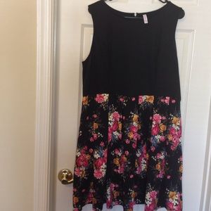 Floral sleeveless dress