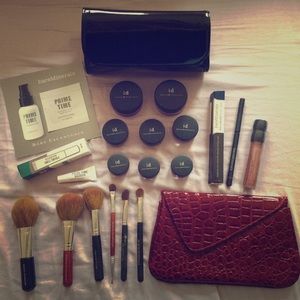 HUGE BareMinerals Bundle!! Some new! BONUS Brushes
