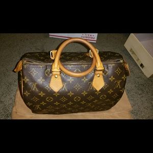 HOLD!!!!!!Authentic speedy 30 Louis Vuitton