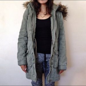 ♦️INACTIVE♦️ Abercrombie Green Parka Coat