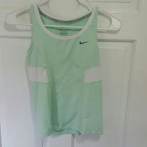 Nike top