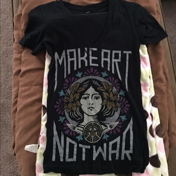 Obey make art not war shirt