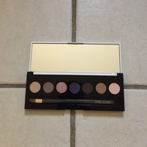 Estée Lauder eyeshadow palette
