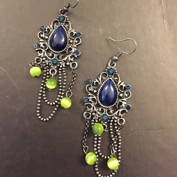 Earings