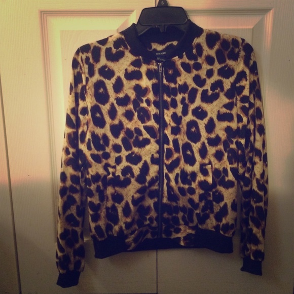 Cheetah Print Blouse/Jacket 💖DROPPED PRICE💕