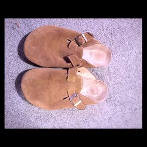 Price dropped!! Slip on suede shoes. 😀