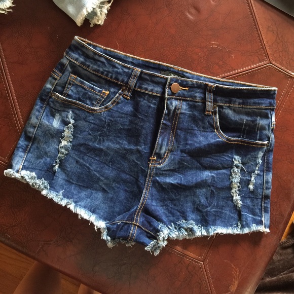 Dark wash forever 21 shorts!:)