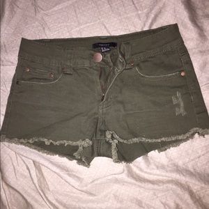 Army Green Forever 21 Distressed Shorts Size 26