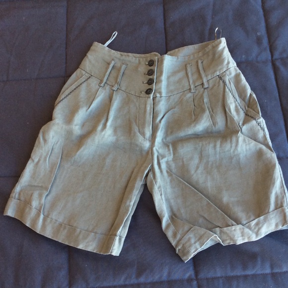 📷💕HP! Mango high waisted shorts