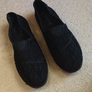 Tom's style black lace shoes