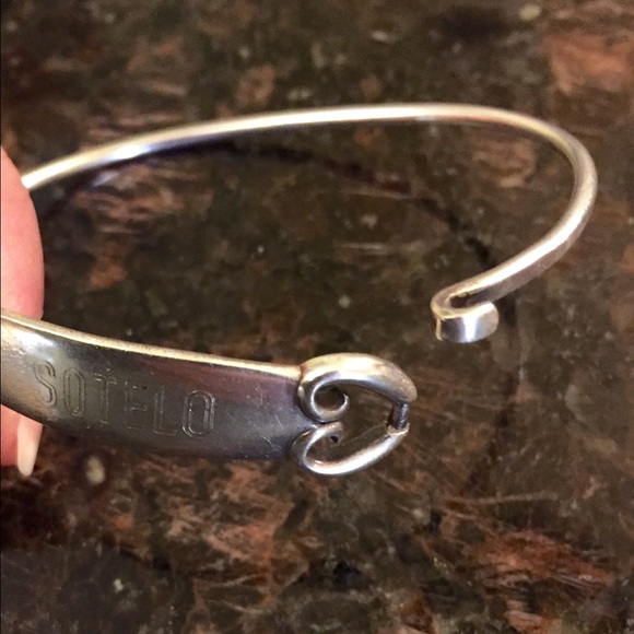 Retired James Avery ID Bracelet - Picture 3 of 3