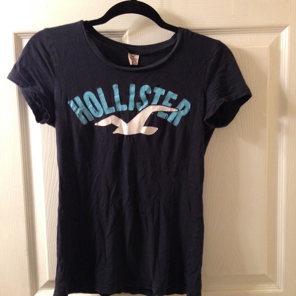 Hollister tshirt - Picture 1 of 3