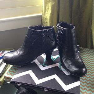 High heeled mini boot