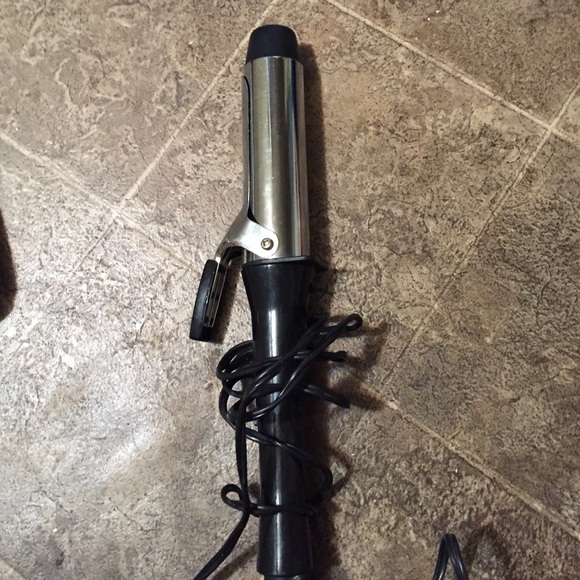 Revlon curling iron.