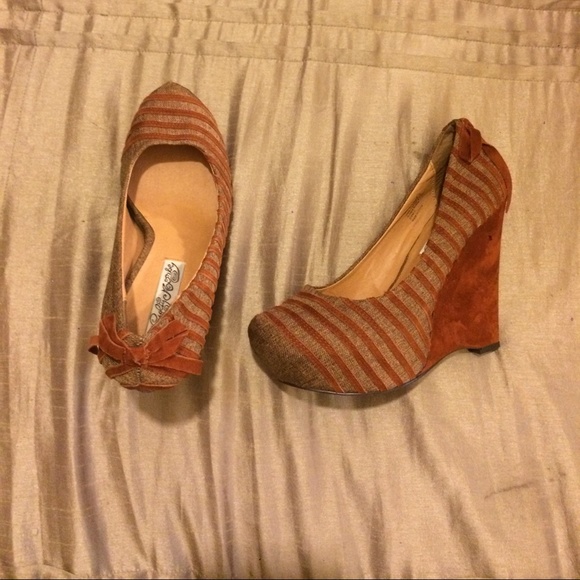 Rust striped wedges - Picture 2 of 2