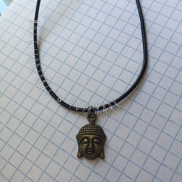 Brandy Melville Jewelry - 🌰 Budda Head Charm Necklace 🌰