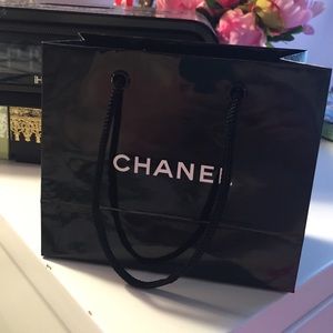 Chanel shopping bag