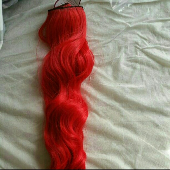 NWT Curly red hair extensions