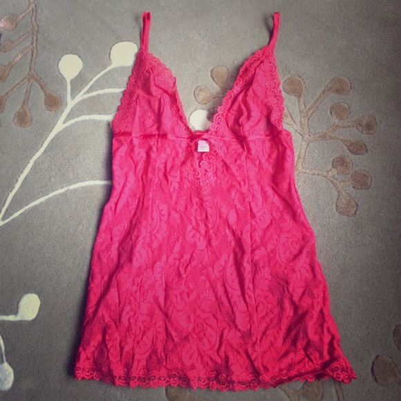 VS Floral Red Lace Cami
