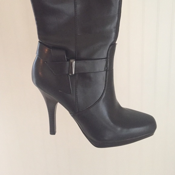 Dark brown heeled boots