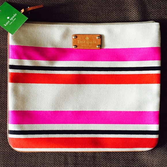 kate spade kate spade oak island stripe pouch from martin s closet on poshmark kate spade kate spade oak island stripe pouch from martin s closet on poshmark