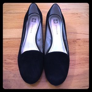 Anne Klein black wedges