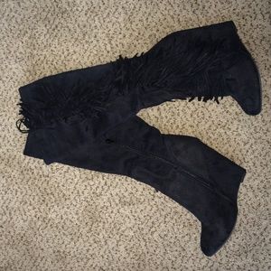 Black fringe boots