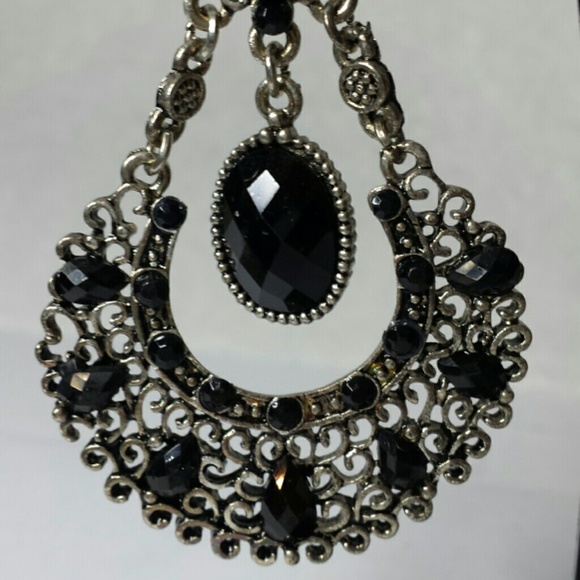 Earring - Picture 2 of 2