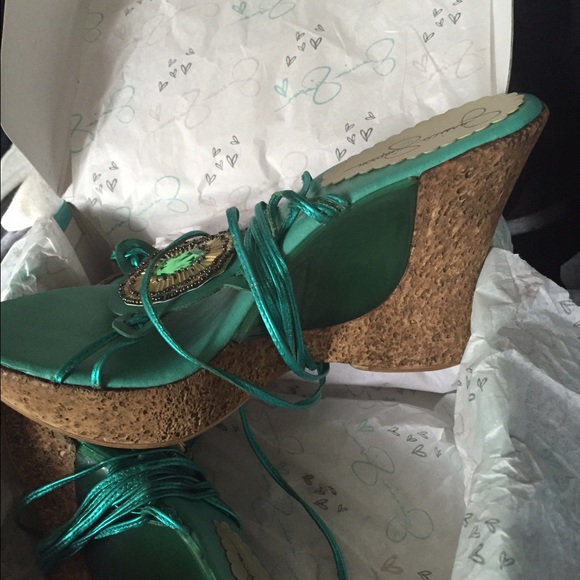 Jessica Simpson wedge sandals - Picture 2 of 4