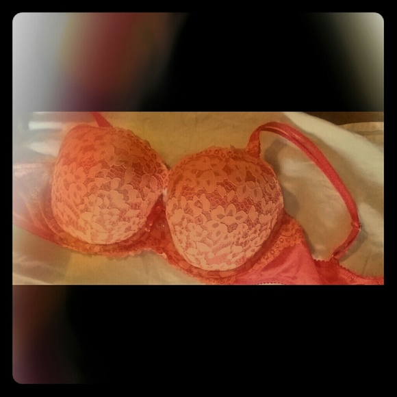 Pink/peach VS bra