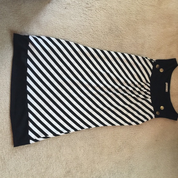 Black and white tunic