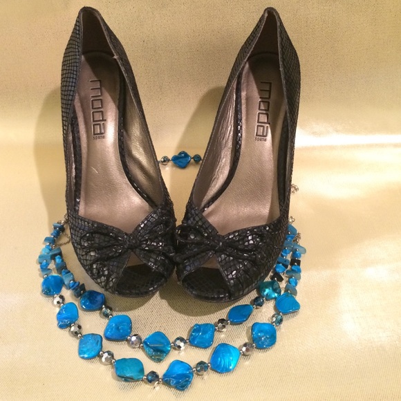 🛑SOLD💄- 💘MODA SPANA💘 BLACK FAUX SNAKESKIN STILETTOS - Picture 3 of 4