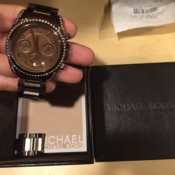Round diamond faced brown Michael kors watch