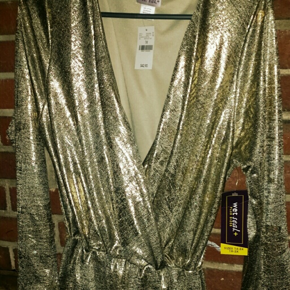 Wet Seal Dresses & Skirts - NWT wetseal plus gold romper