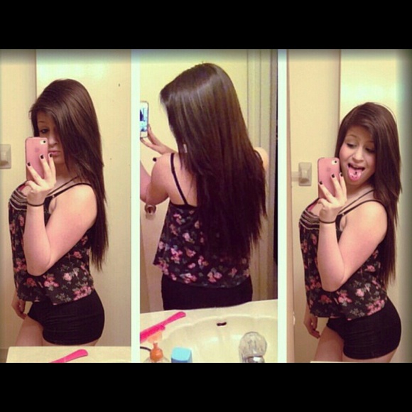 22 inch Remy Hair Extensions - Picture 2 of 2