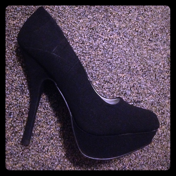 All black pumps!
