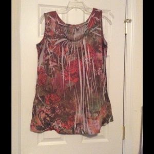 Cute printed sleeveless top