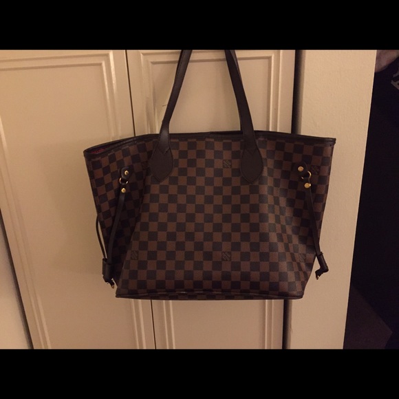 Not Authentic Louis Vuitton tote bag