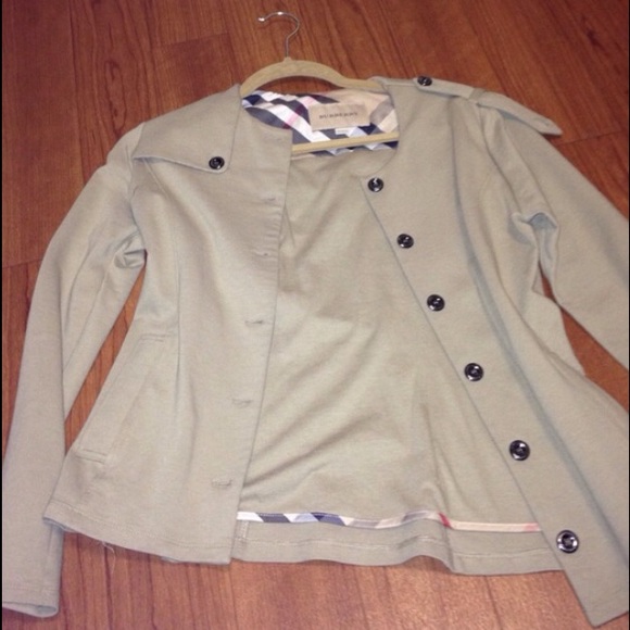 Burberry Jackets & Blazers - BURBERRY Blazer💞
