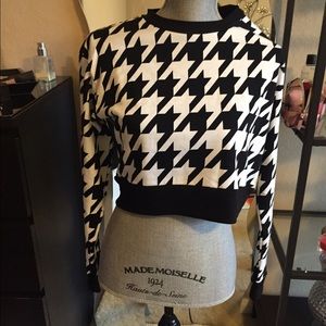 Houndstooth Crop Top