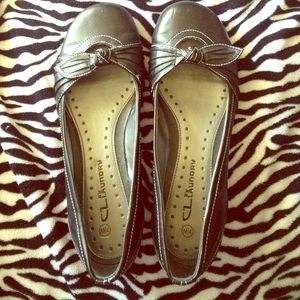 Chinese Laundry Flats