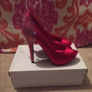 Steven Madden Pumps
