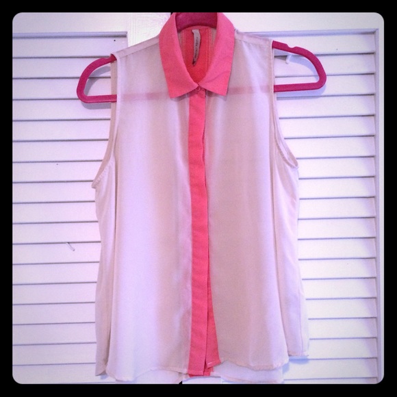 Chiffon cream coral pink sleeveless button up