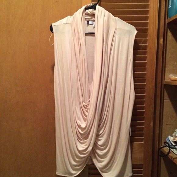 Jennifer Lopez sleeveless blouse