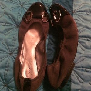 Tahari flats